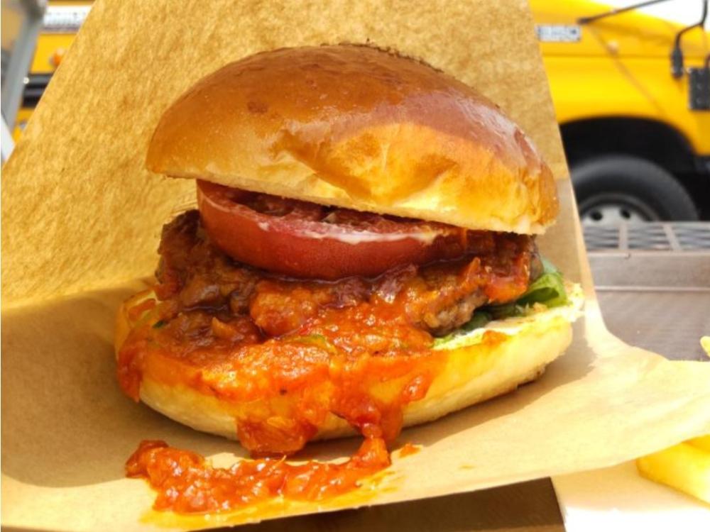 Yellow Bus Charlie (チャーリー) | 松本のベーカリー＆カフェ スイート